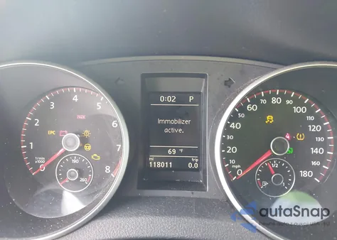 2013 Volkswagen Gti 4-Door z USA, uszkodzony, nr VIN WVWHD7AJ1DW063747